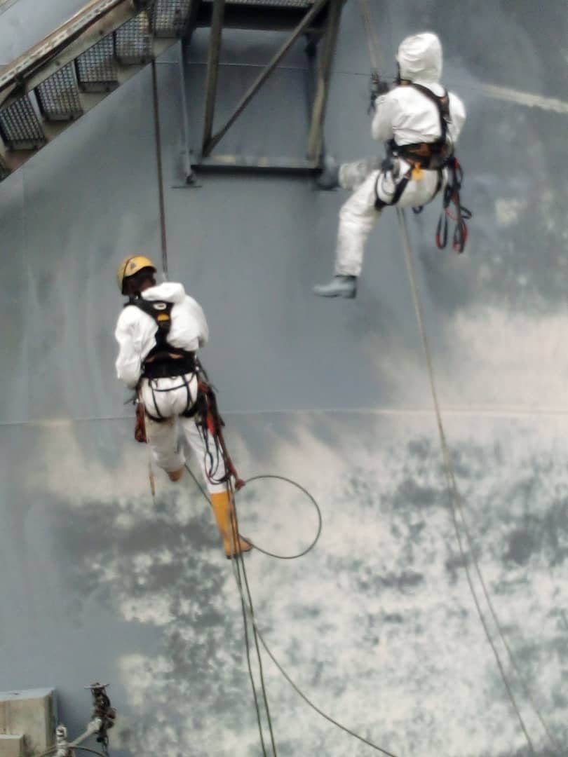 Rope access coating of storage tank